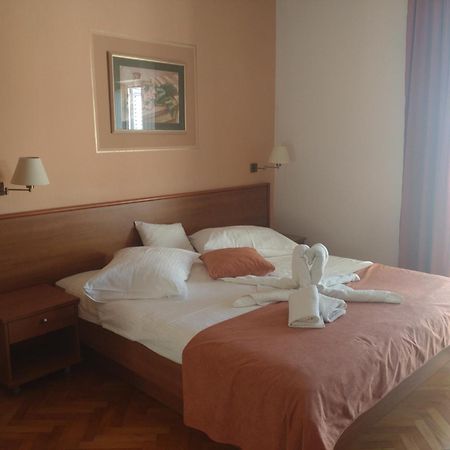 Guest House Palme Barbat na Rabu Exterior foto