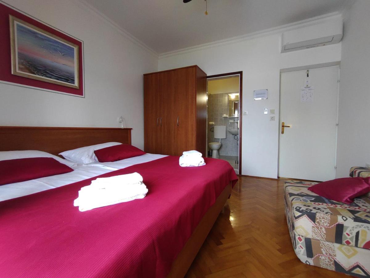 Guest House Palme Barbat na Rabu Exterior foto