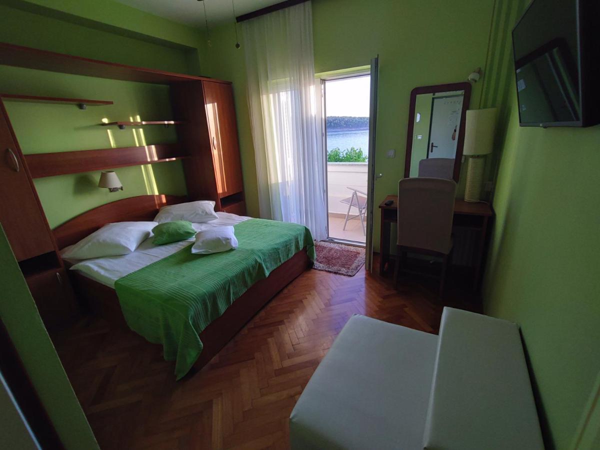 Guest House Palme Barbat na Rabu Exterior foto